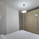 Tam Serviced 2bdr Center No6 Apartment *