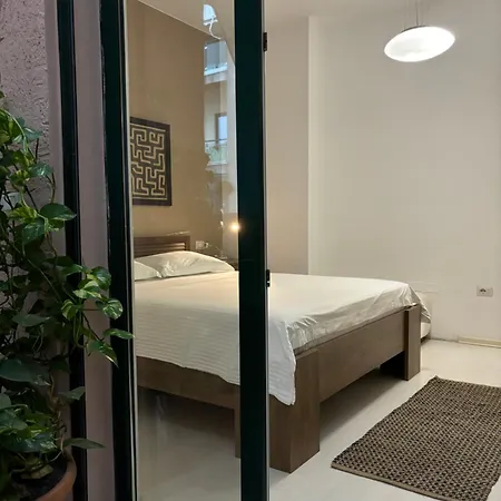 Tam Serviced 2bdr Center No6 Tirana
