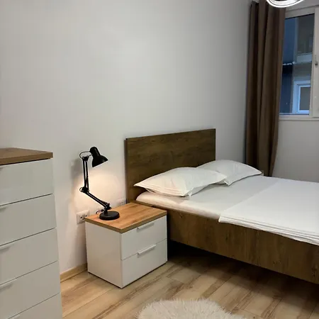 Tam Serviced 2bdr Center No6 Apartment