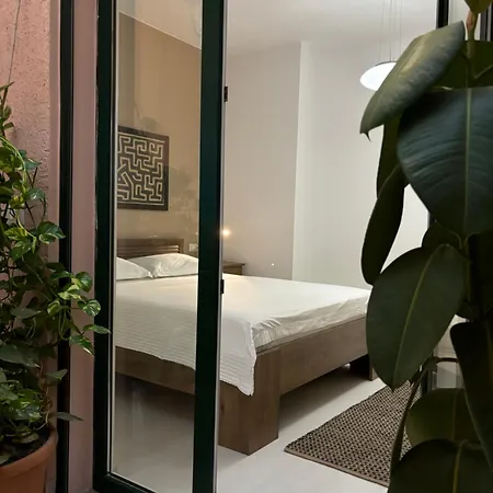 Appartamento Tam Serviced 2bdr Center No6