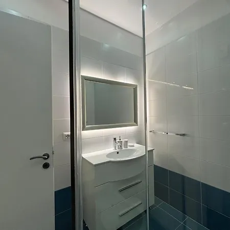 Tam Serviced 2bdr Center No6 Apartment *