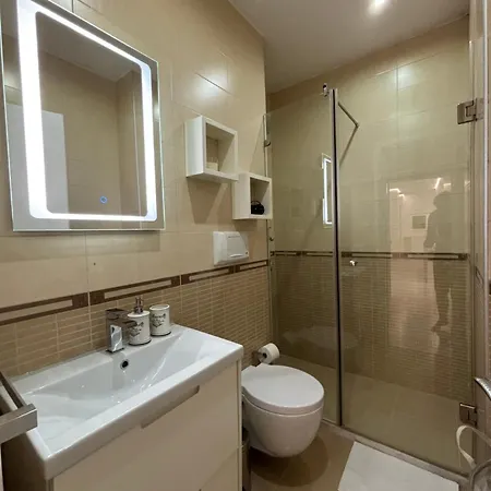 Tam Serviced 2bdr Center No6 Tirana