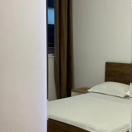 Apartment Tam Serviced 2bdr Center No6 *