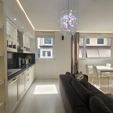 Apartmán Tam Serviced 2bdr Center No6