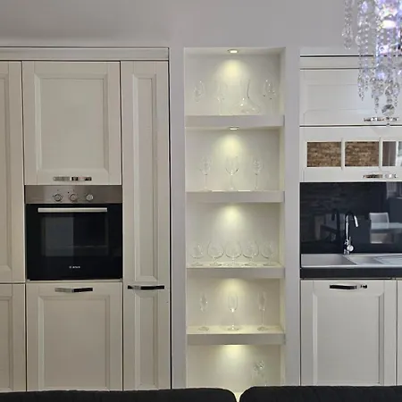 Tam Serviced 2bdr Center No6 Apartamento Tirana