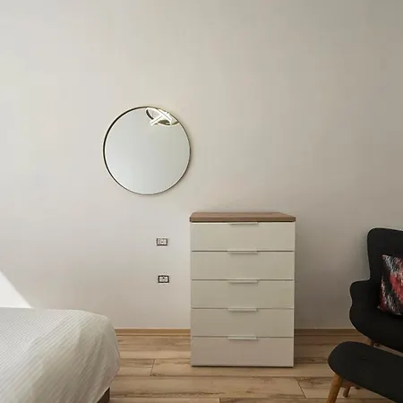Apartmán Tam Serviced 2bdr Center No6 *