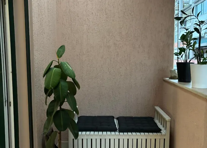 Tam Serviced 2bdr Center No6 *