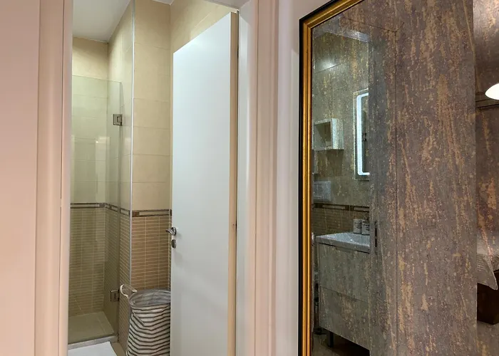 Tam Serviced 2bdr Center No6 *