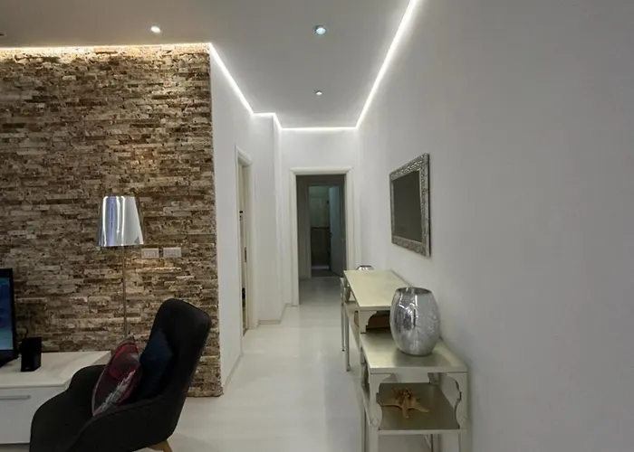 아파트 Tam Serviced 2bdr Center No6 *