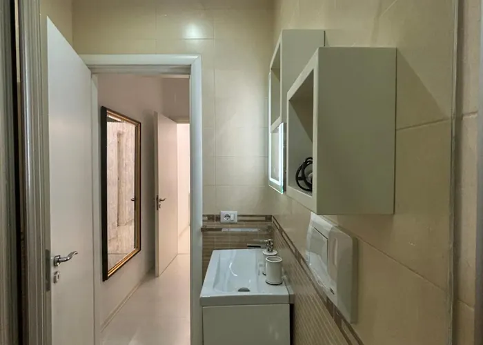 Tam Serviced 2bdr Center No6 Appartement