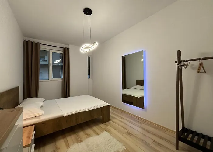 아파트 Tam Serviced 2bdr Center No6 *