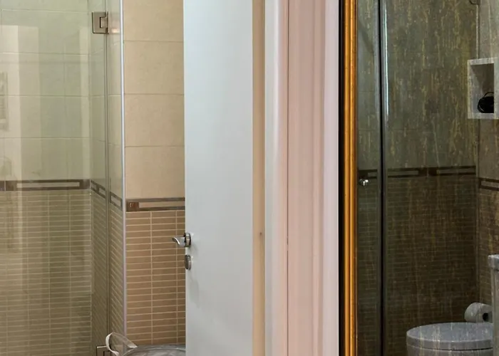 Tam Serviced 2bdr Center No6 *